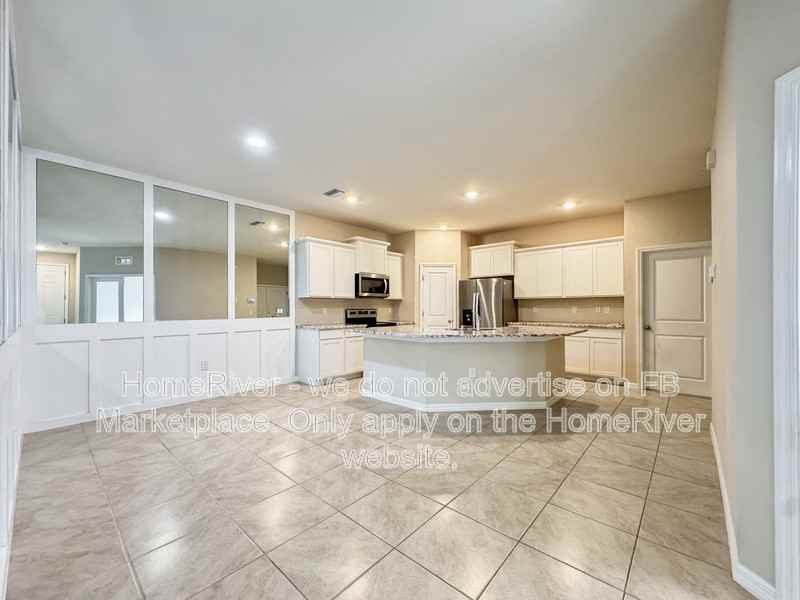 7899 Stonebrook Cir - Photo 5 of 18