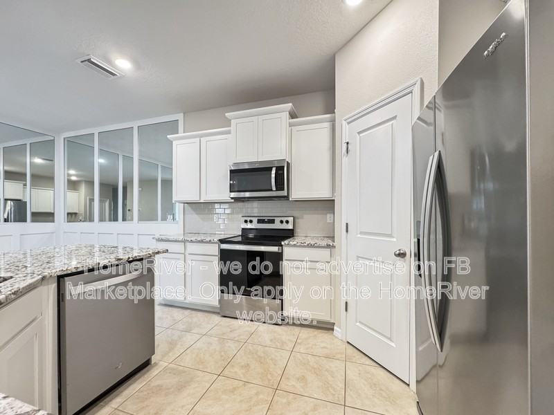 7899 Stonebrook Cir - Photo 6 of 18