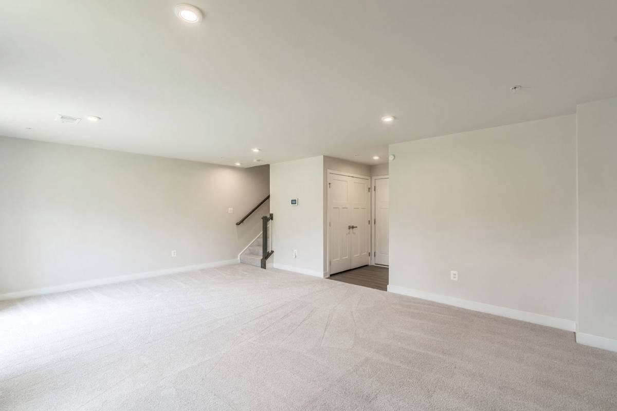16705 Tortola Dr - Photo 4 of 20