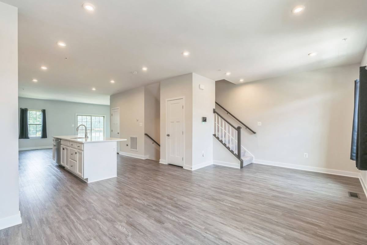 16705 Tortola Dr - Photo 5 of 20