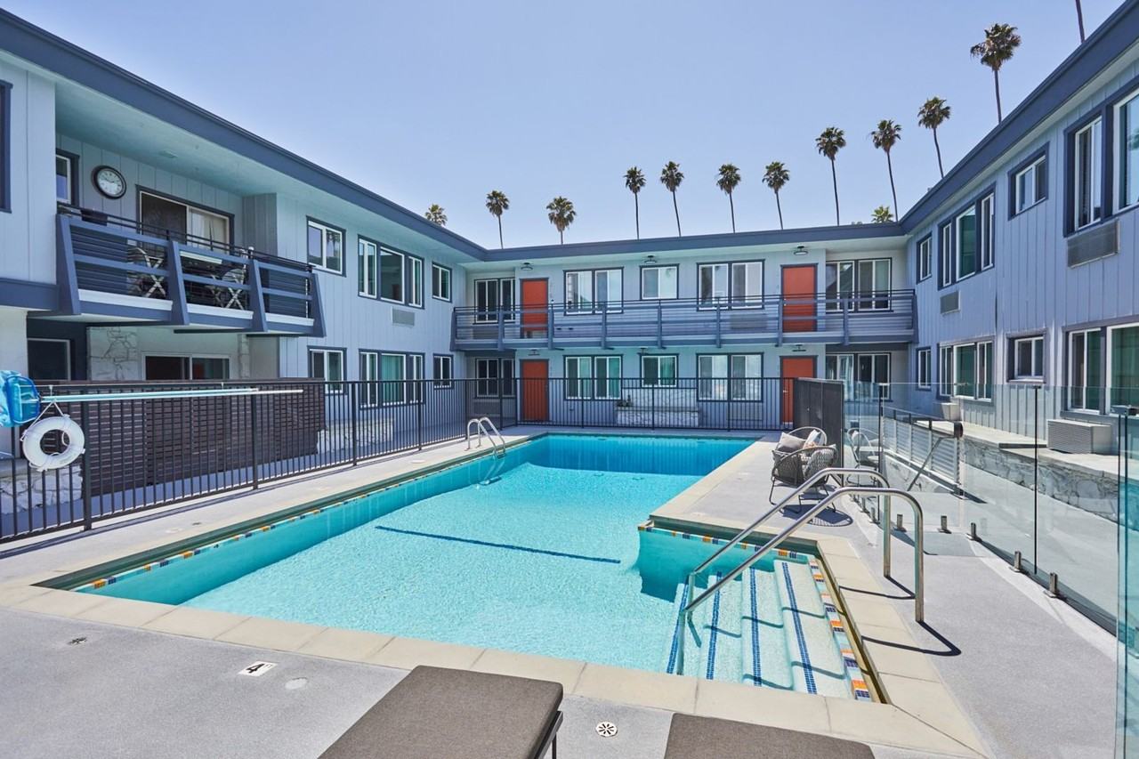 Hayden on Hollywood...Authentic Hollywood Living Experience! Fully Remodeled Units...CALL NOW! - Photo 6 of 24
