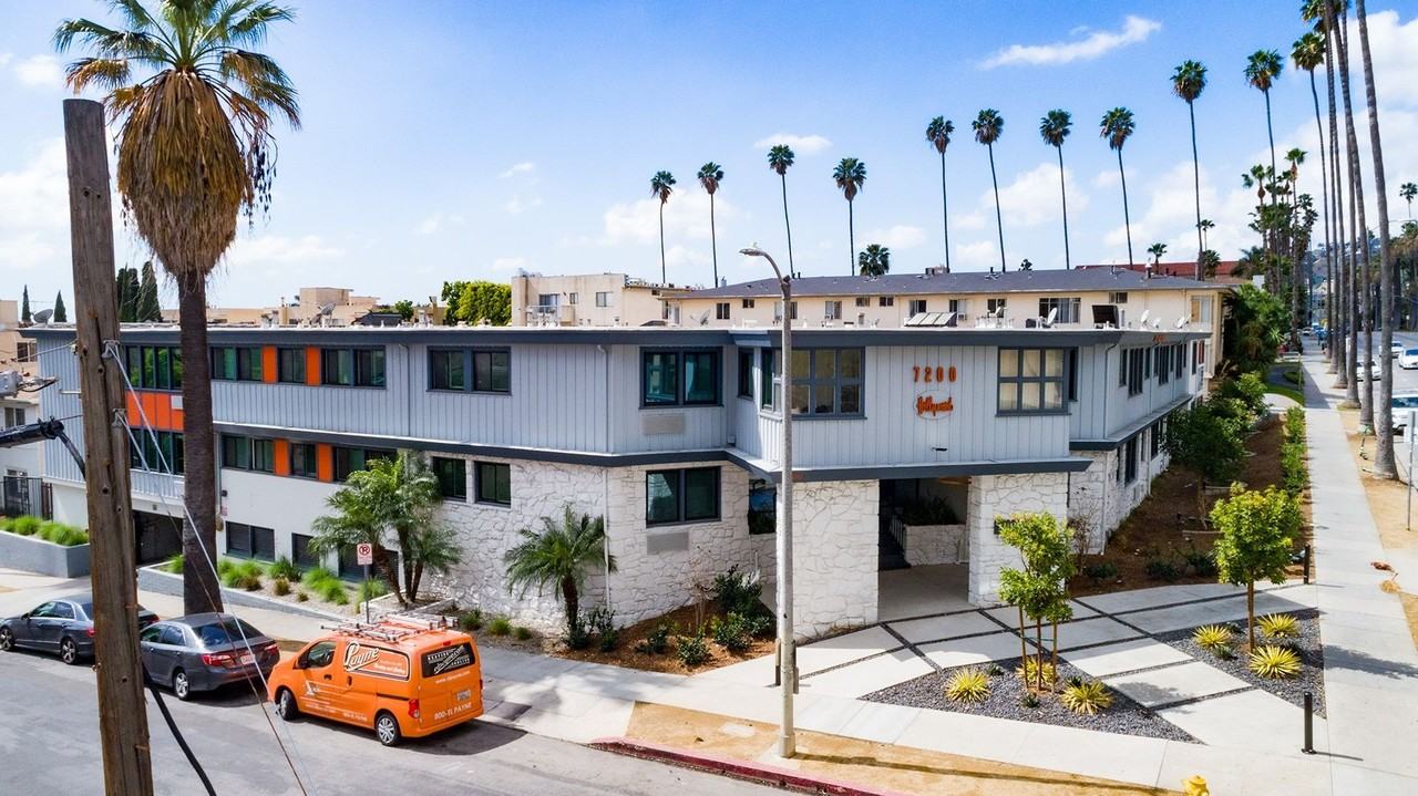 Hayden on Hollywood...Authentic Hollywood Living Experience! Fully Remodeled Units...CALL NOW! - Photo 7 of 24