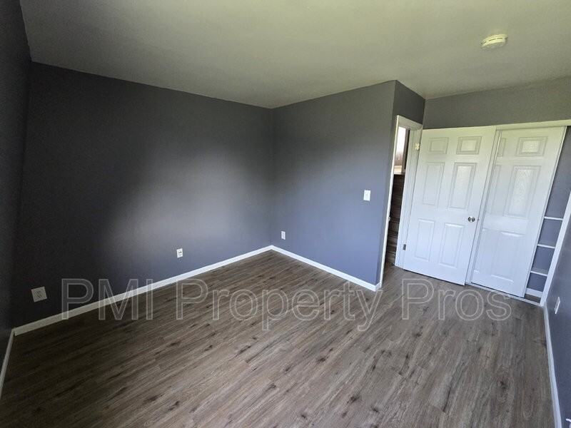 8842J N 95th St #J - Photo 7 of 23