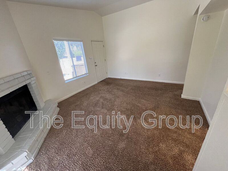 4018 W Meadow Ave - Photo 2 of 19