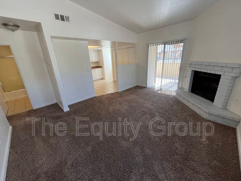 4018 W Meadow Ave - Photo 3 of 19