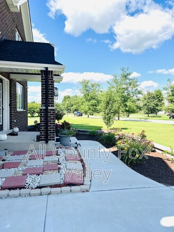 3078 Long Common Pkwy - Photo 4 of 50