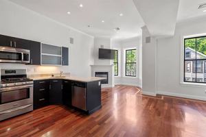 featured image of 651 E 3rd St