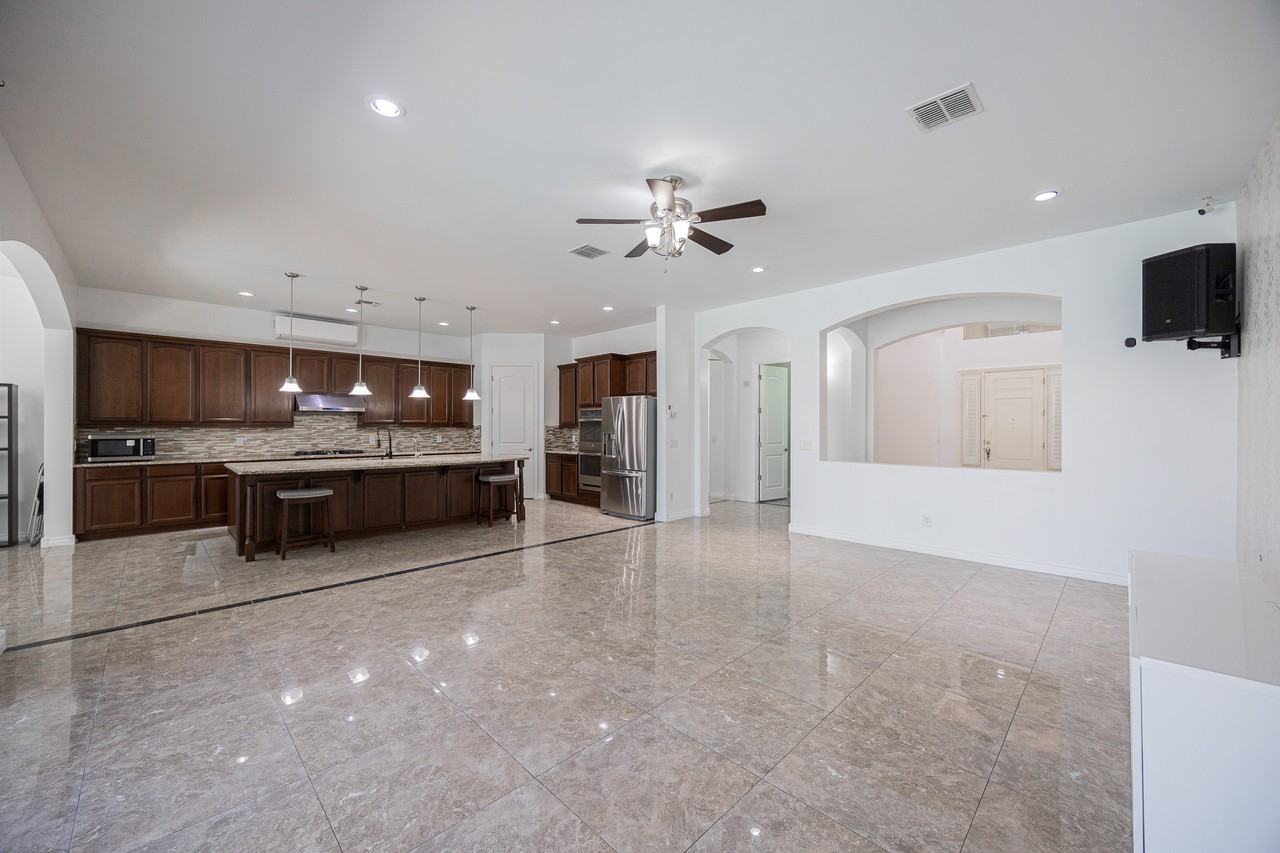 224 E Mead Dr - Photo 6 of 39