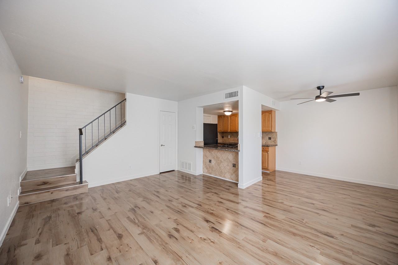 8113 E Glenrosa Ave - Photo 5 of 18