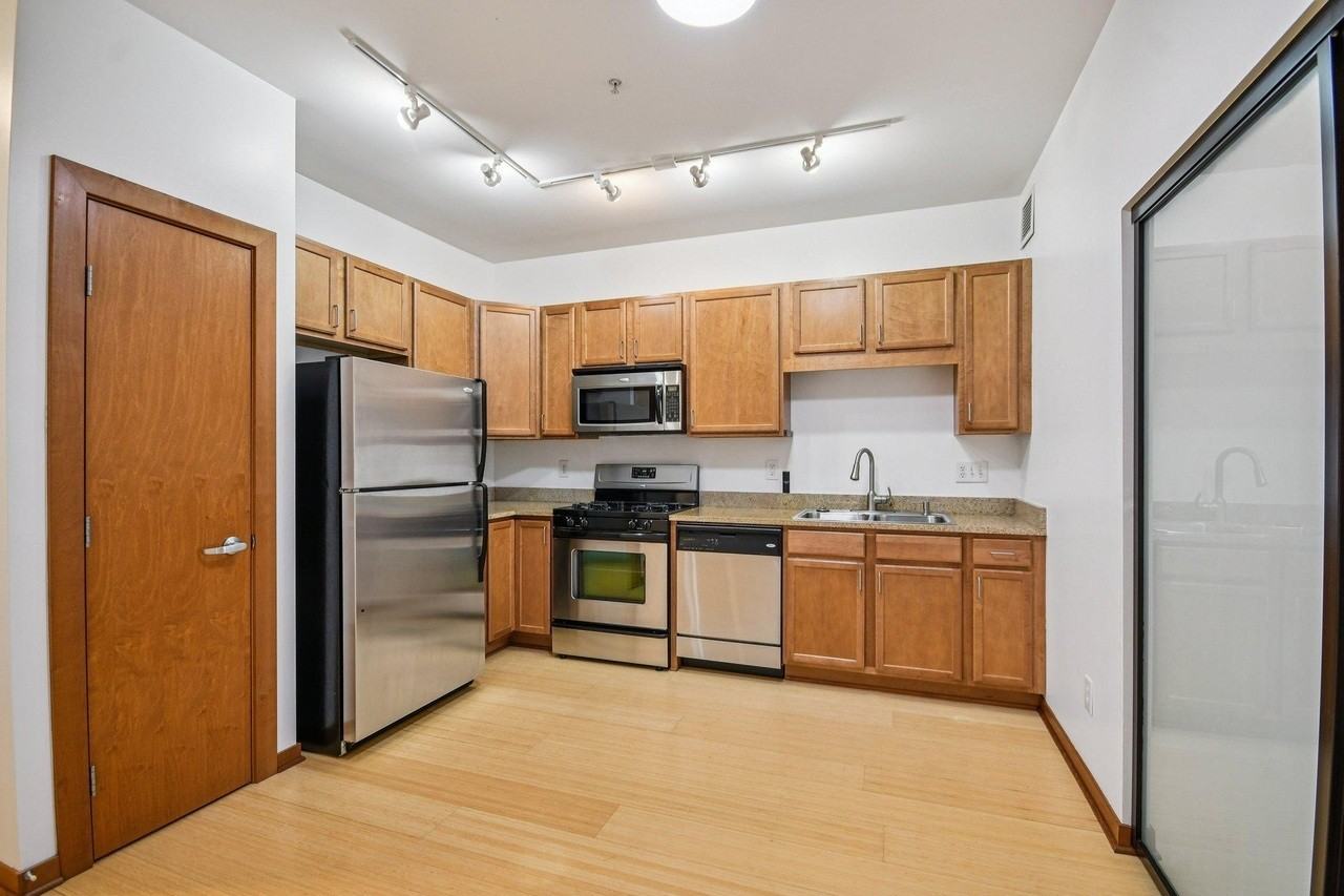 15 E Franklin Ave - Photo 2 of 23