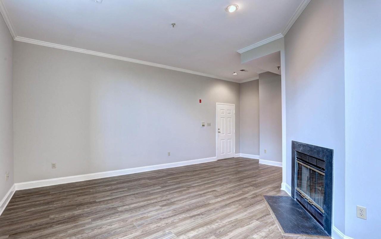 3700 College Ave - Photo 4 of 28