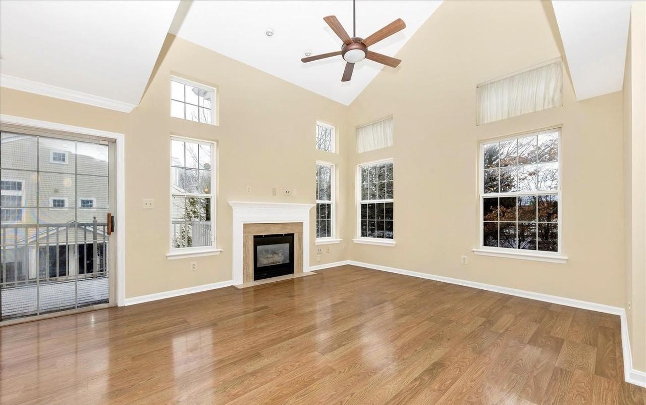 13003 Bridger Dr - Photo 5 of 40
