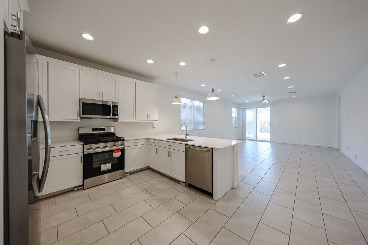 3119 W Via Dona Rd - Photo 3 of 43