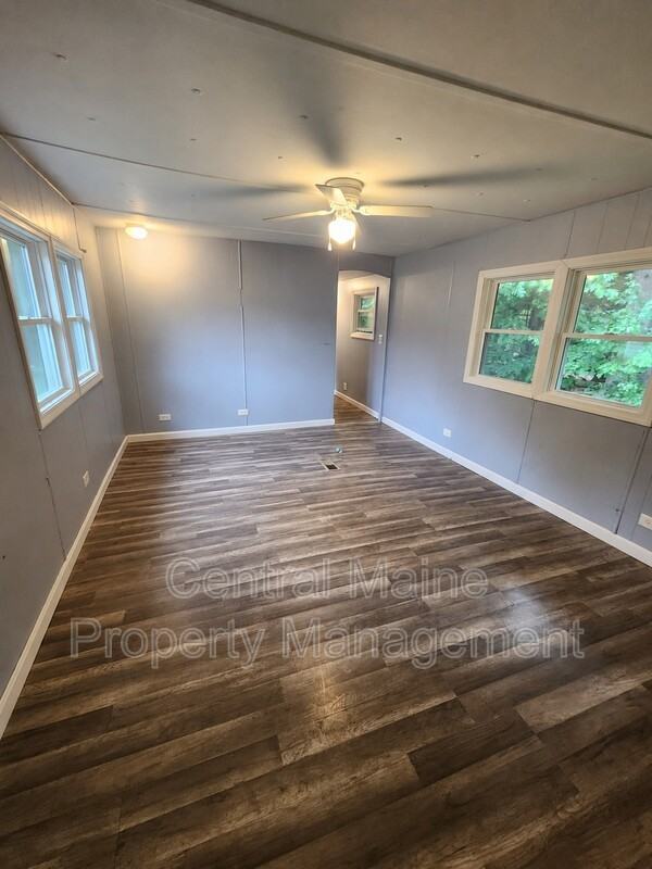 16 Austin Dr - Photo 4 of 10
