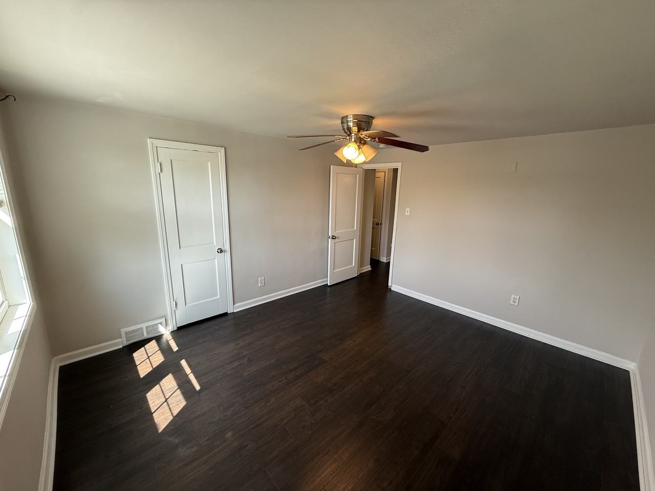 797 Bennington Rd - Photo 4 of 26