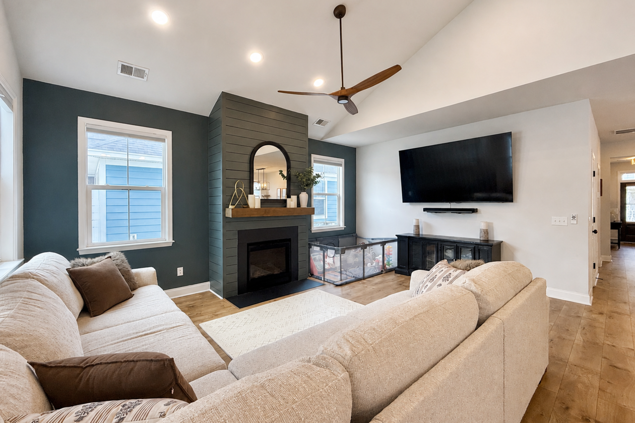 212 Angelica Ave - Photo 6 of 23