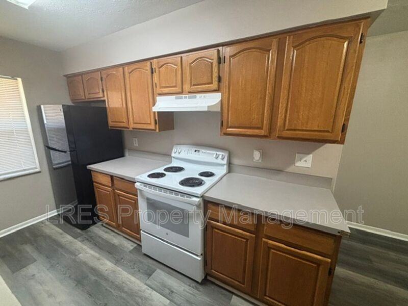 1605 Terrace Dr - Photo 6 of 24