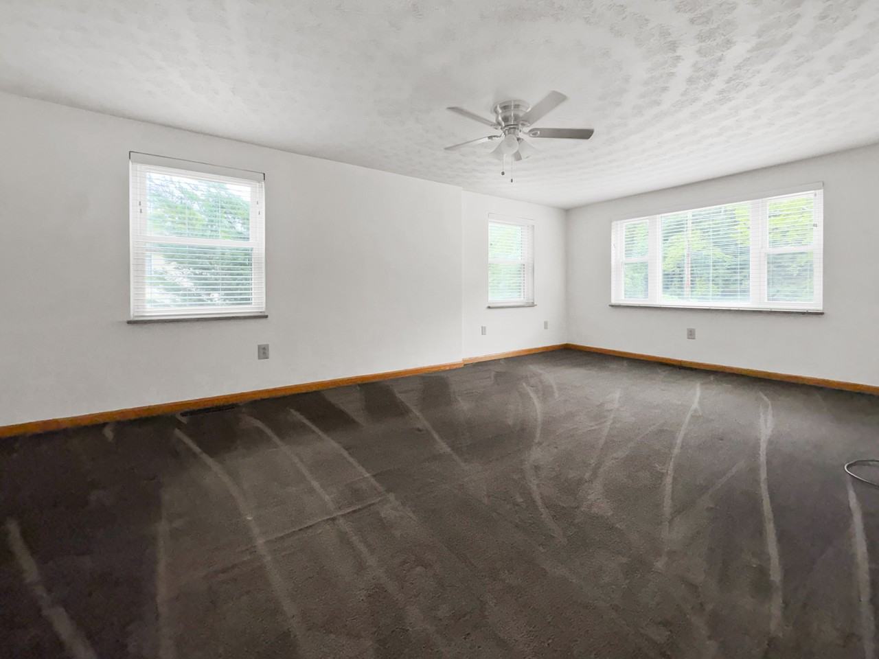 1023 Kanawha State Forest Dr - Photo 6 of 32