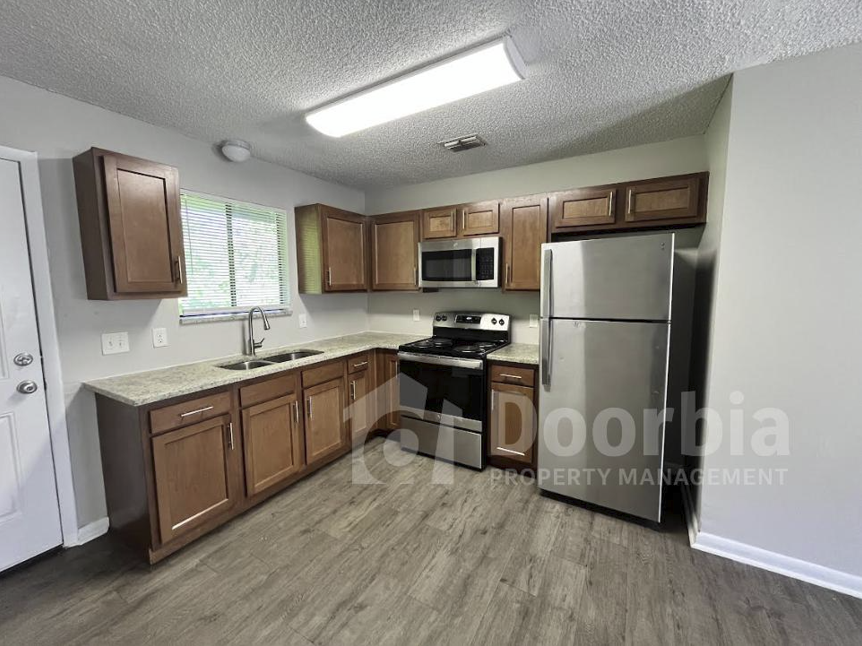 5026 Westchase Ct #4