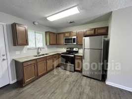 featured image of 5026 Westchase Ct #4