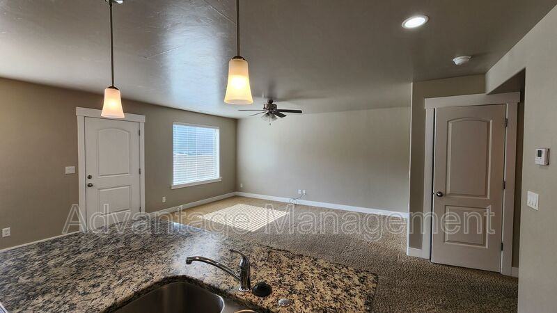 576 Ne - Photo 5 of 21
