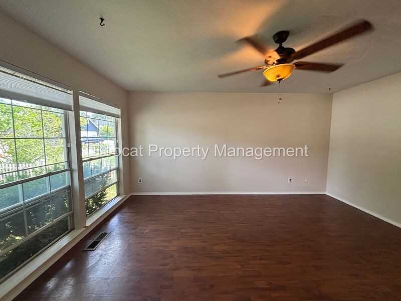 1650 Walker Dr - Photo 2 of 32