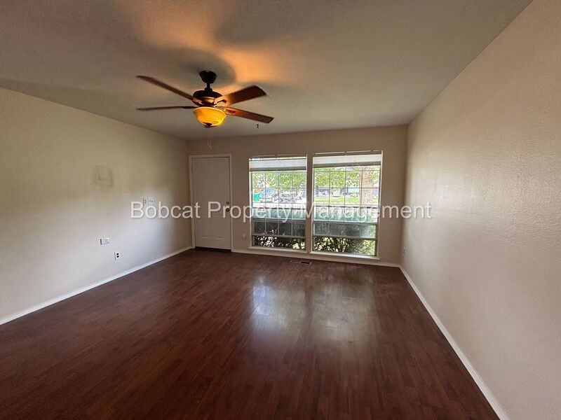 1650 Walker Dr - Photo 4 of 32