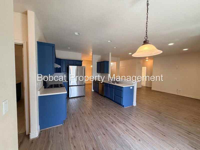 1362 Branden Ln - Photo 4 of 33