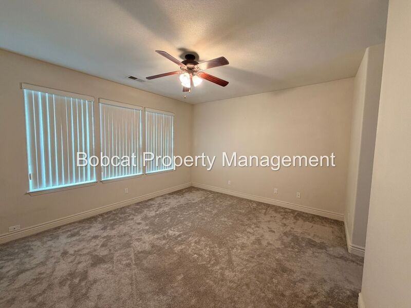 1362 Branden Ln - Photo 6 of 33