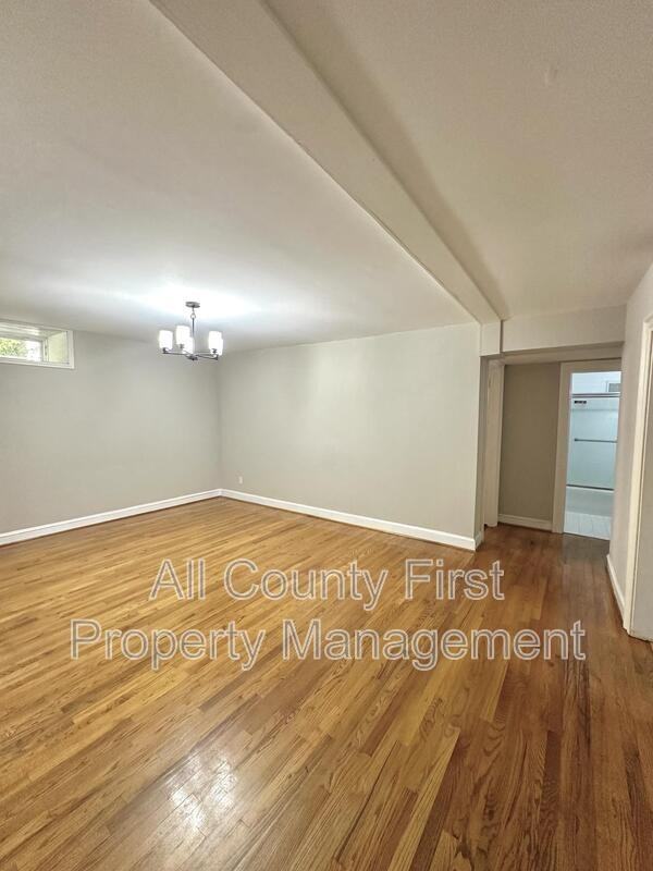 198 Ponce De Leon Ave Ne - Photo 2 of 10