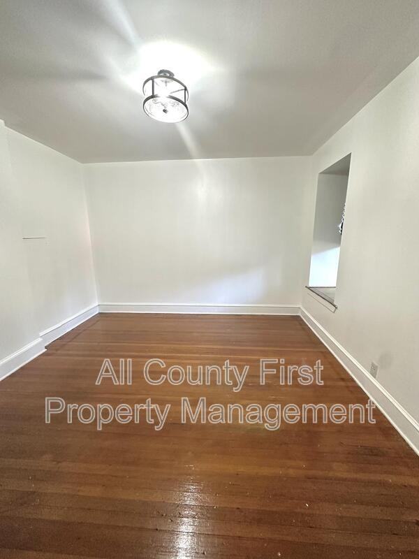 198 Ponce De Leon Ave Ne - Photo 5 of 10