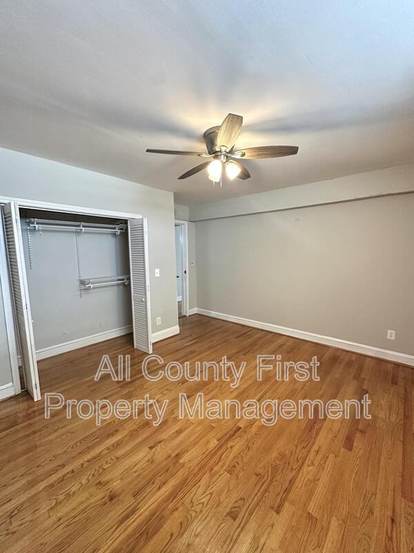 198 Ponce De Leon Ave Ne - Photo 6 of 10
