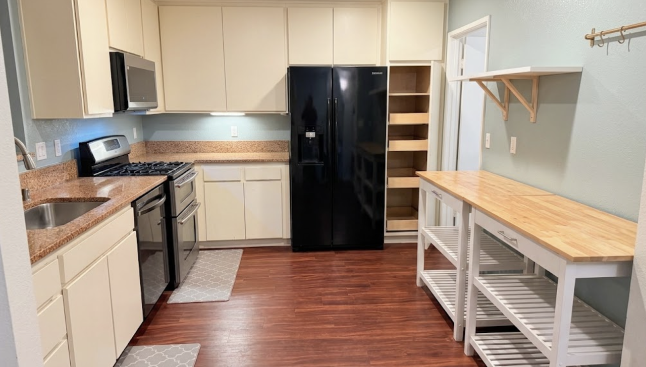 1710 Aspen Village Way #NA - Photo 2 of 10