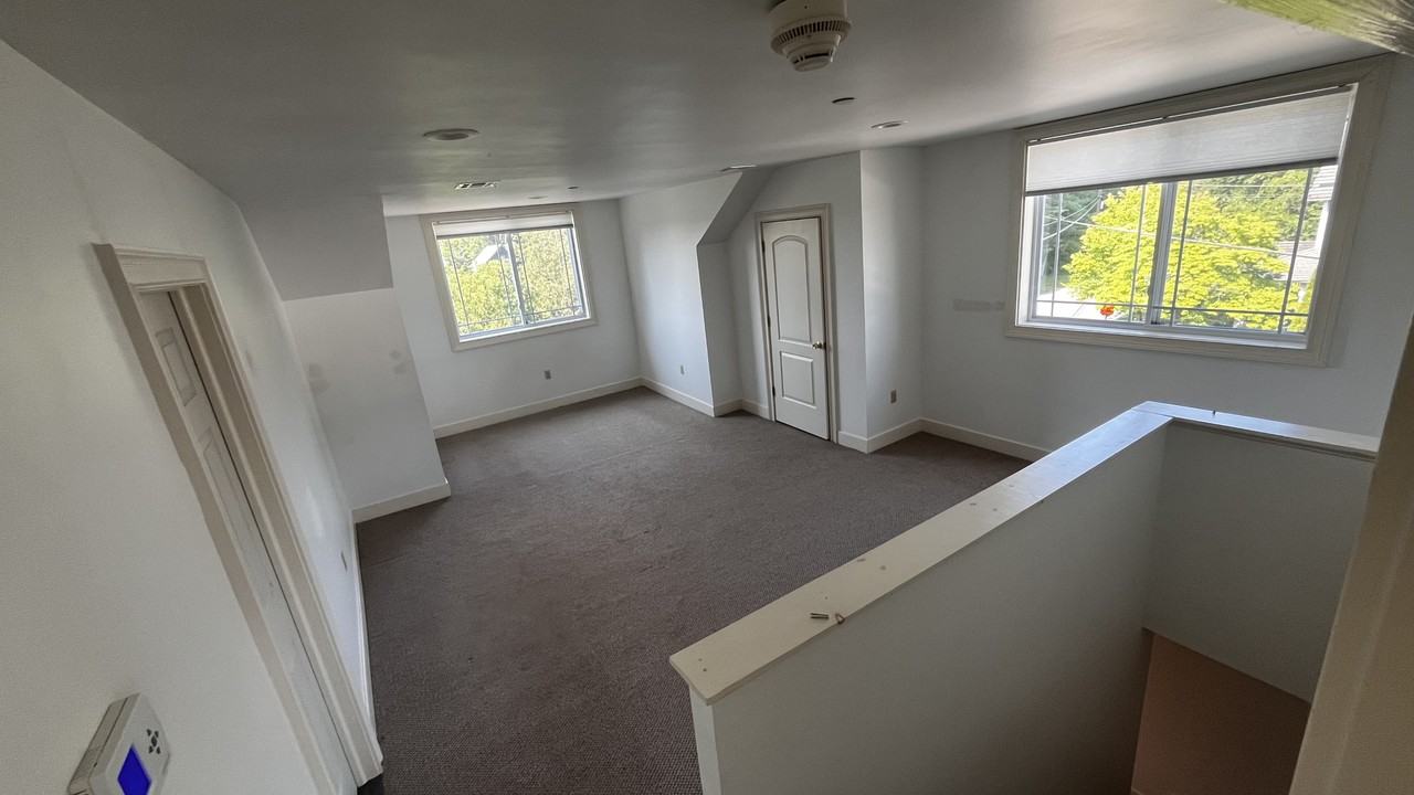 88 Kingwood Stockton Rd #4 - Photo 6 of 15