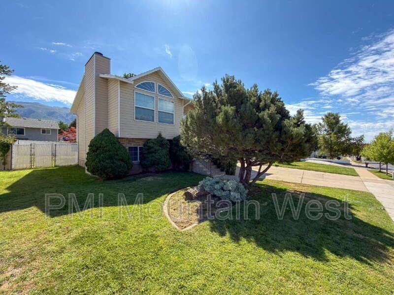 2322 Ne - Photo 3 of 22