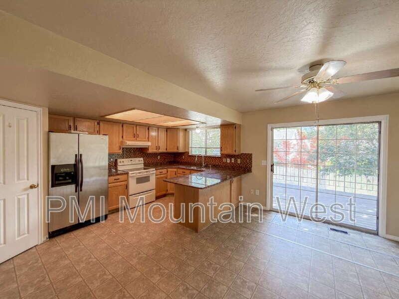 2322 Ne - Photo 6 of 22