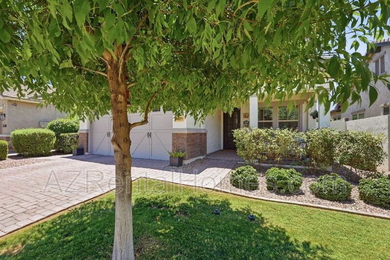 3429 E Pinto Dr - Photo 4 of 42