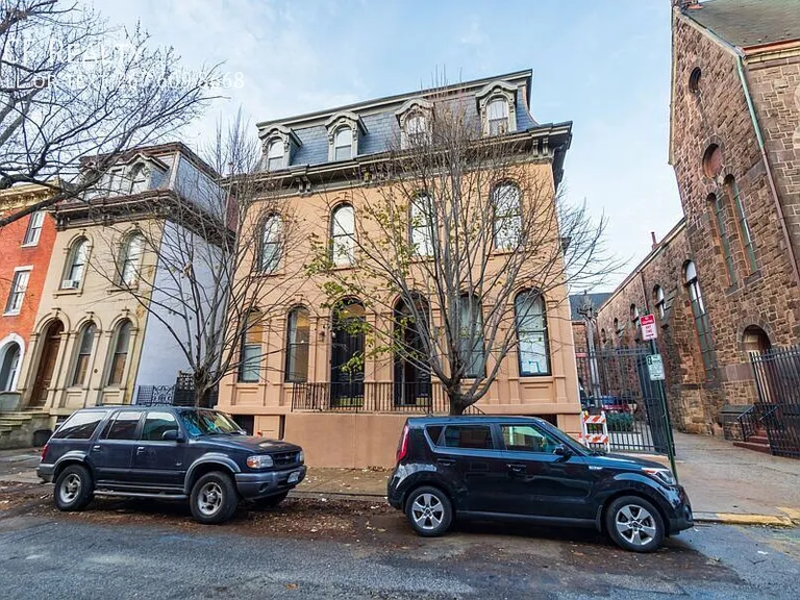 1913 Wallace St - Photo 2 of 11