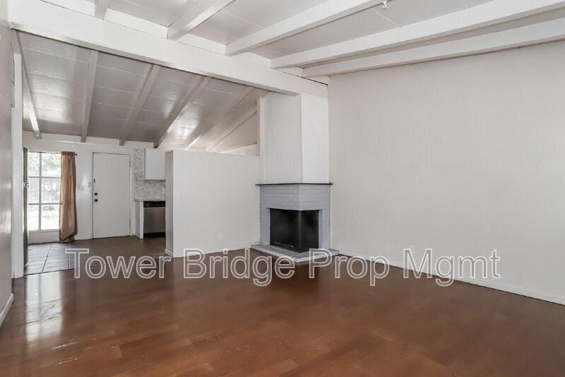 5936 41st St - Photo 4 of 24