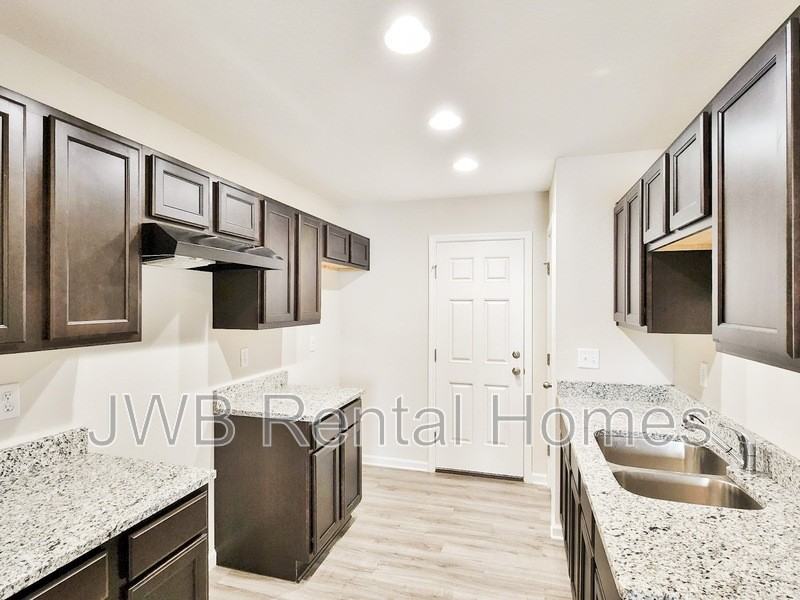 8415 Berry Ave - Photo 2 of 11
