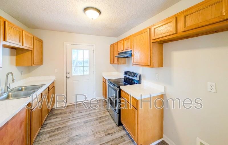 8459 Hare Ave - Photo 2 of 16