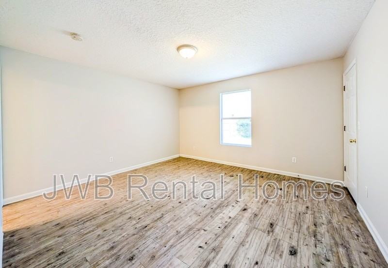 8459 Hare Ave - Photo 6 of 16