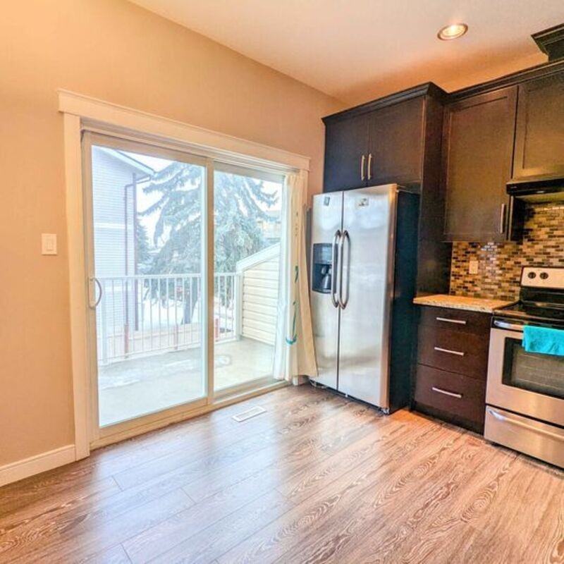 10114 160 St Nw #11 - Photo 4 of 10