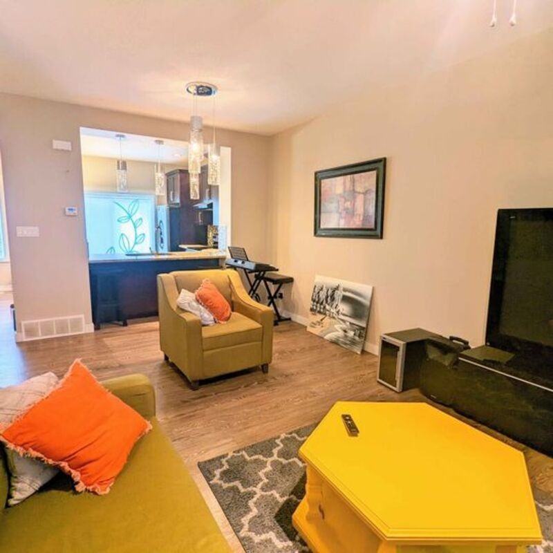 10114 160 St Nw #11 - Photo 5 of 10