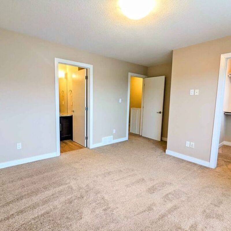 10114 160 St Nw #11 - Photo 7 of 10