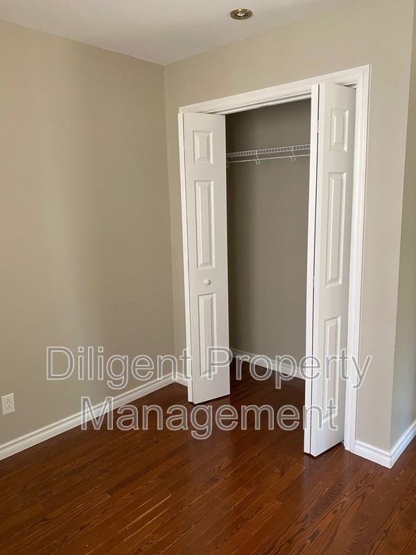1219 Cartier Blvd - Photo 3 of 27