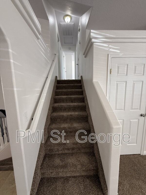 1947 Eastsouth Circle - Photo 4 of 21