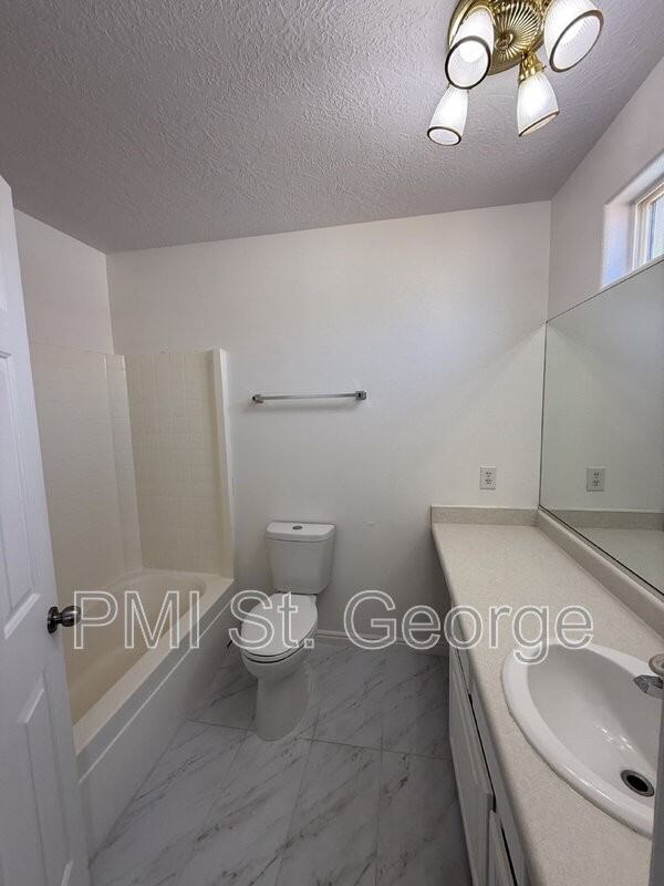 1947 Eastsouth Circle - Photo 7 of 21