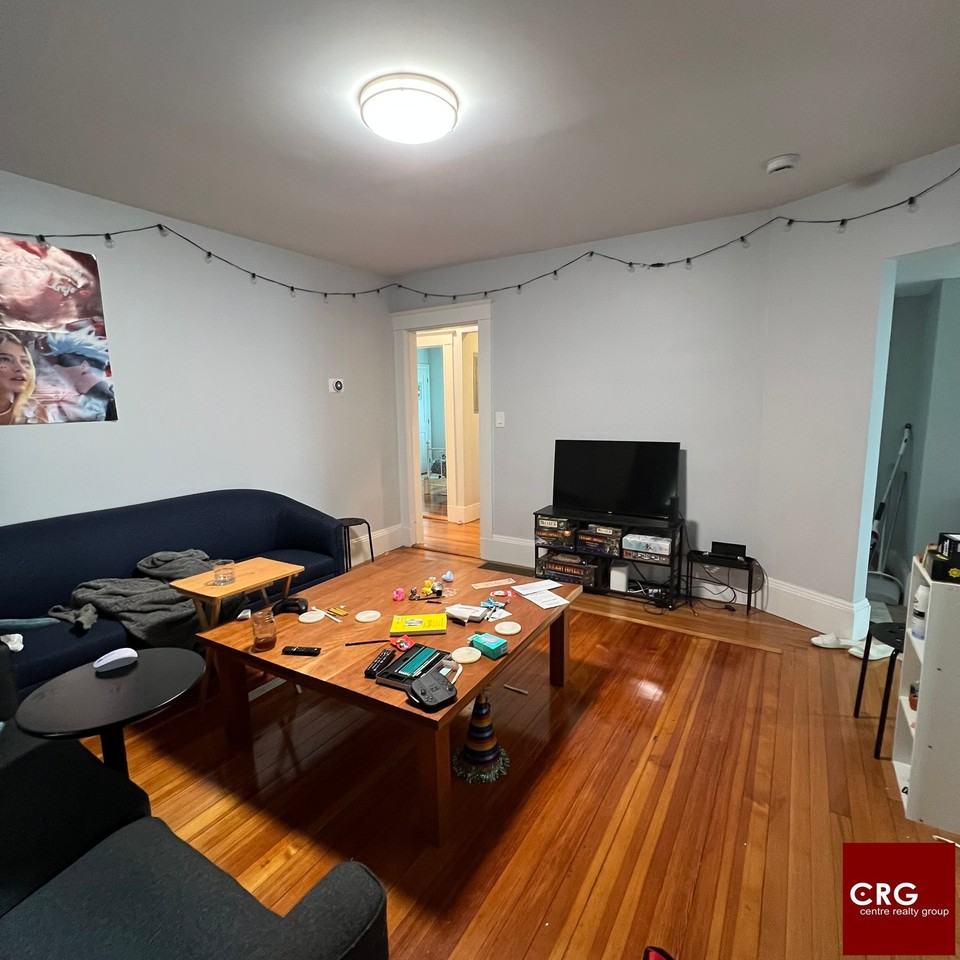 5 Dickson St #1 - Photo 6 of 11