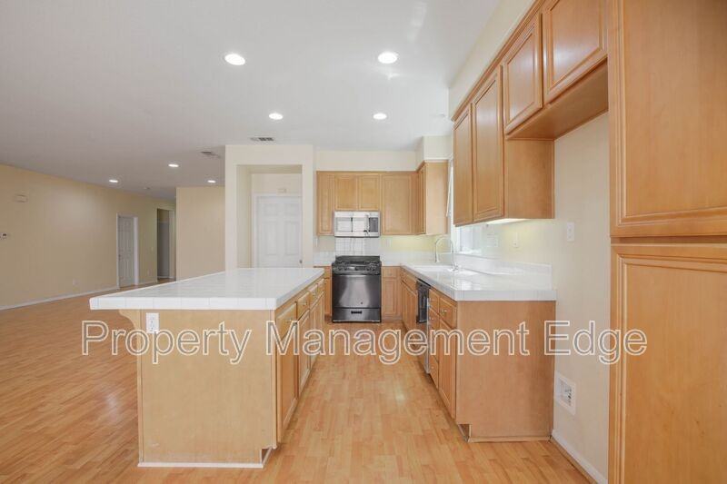 1417 Veronica Trl - Photo 7 of 21